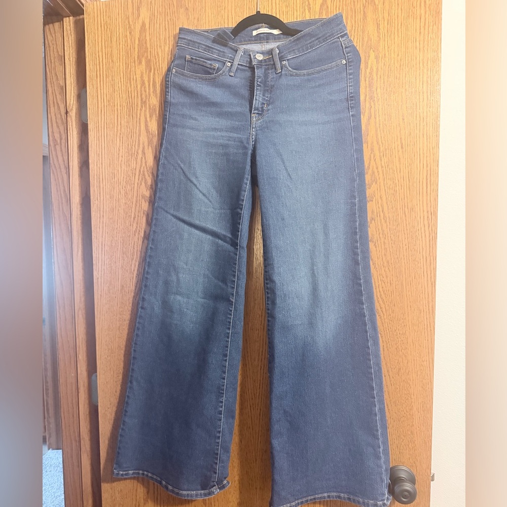 Levi's Wide-Leg Jeans in Dark Blue Denim